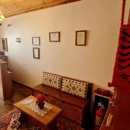 Corner 4 3* Gjirokastër
